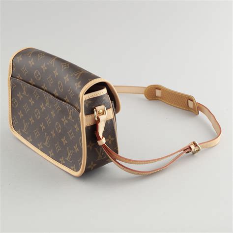 louis vuitton crossover|louis vuitton box cross body.